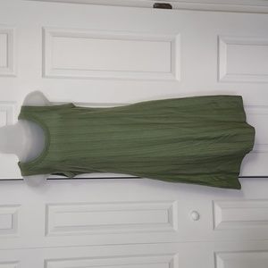 The Territory Ahead Green Sleeveless Scoop Neck Dress, Small